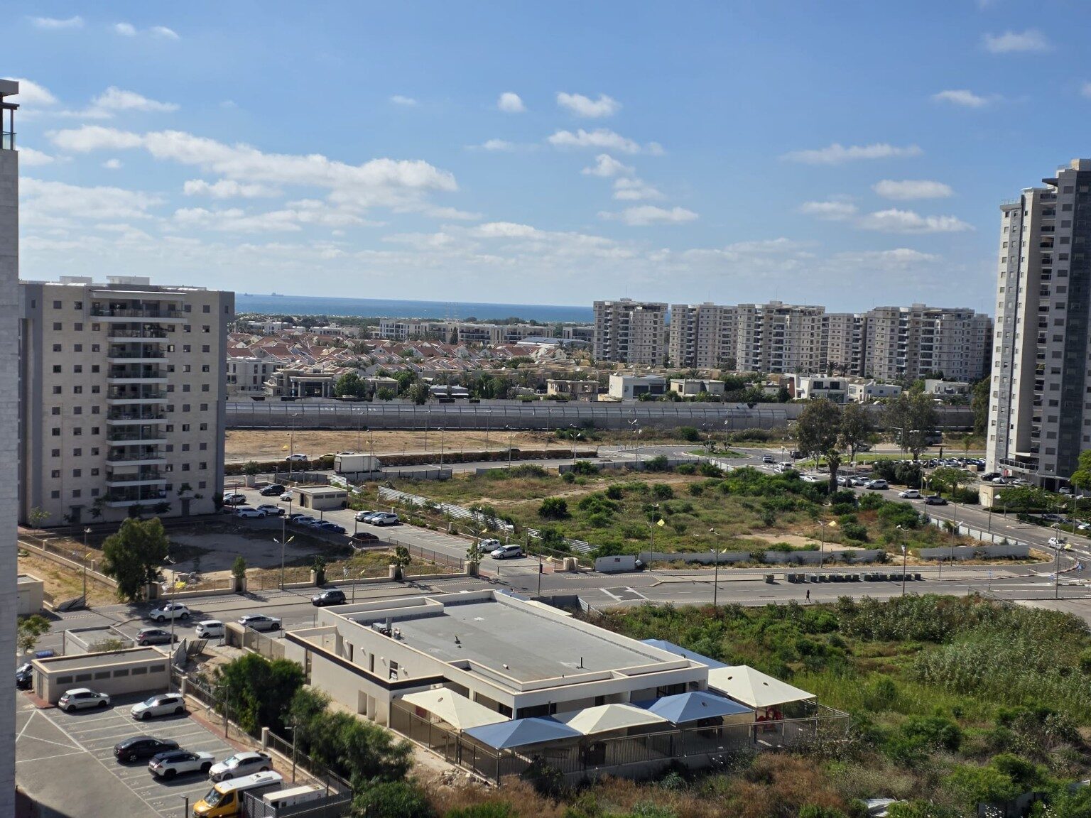 דירת 4 חדרים למכירה — רחוב בן צבי, קריית מוצקין — תמונה 3
