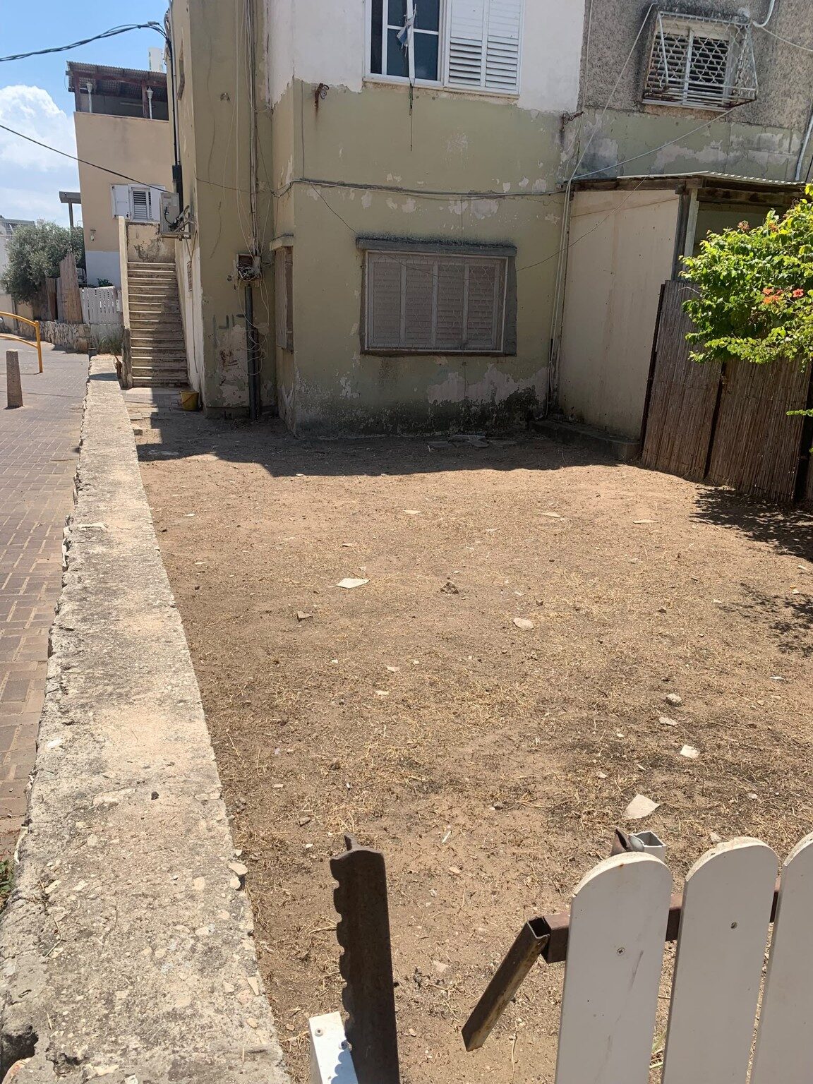 נמכר: דירת קרקע 1.5 חדרים — רחוב נתיב העלייה, קריית מוצקין — תמונה 2